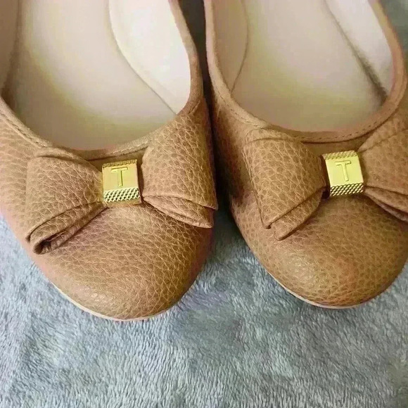Ted Baker Brown Pebbled Leather Bow Ballerinas - Picture 3 of 7